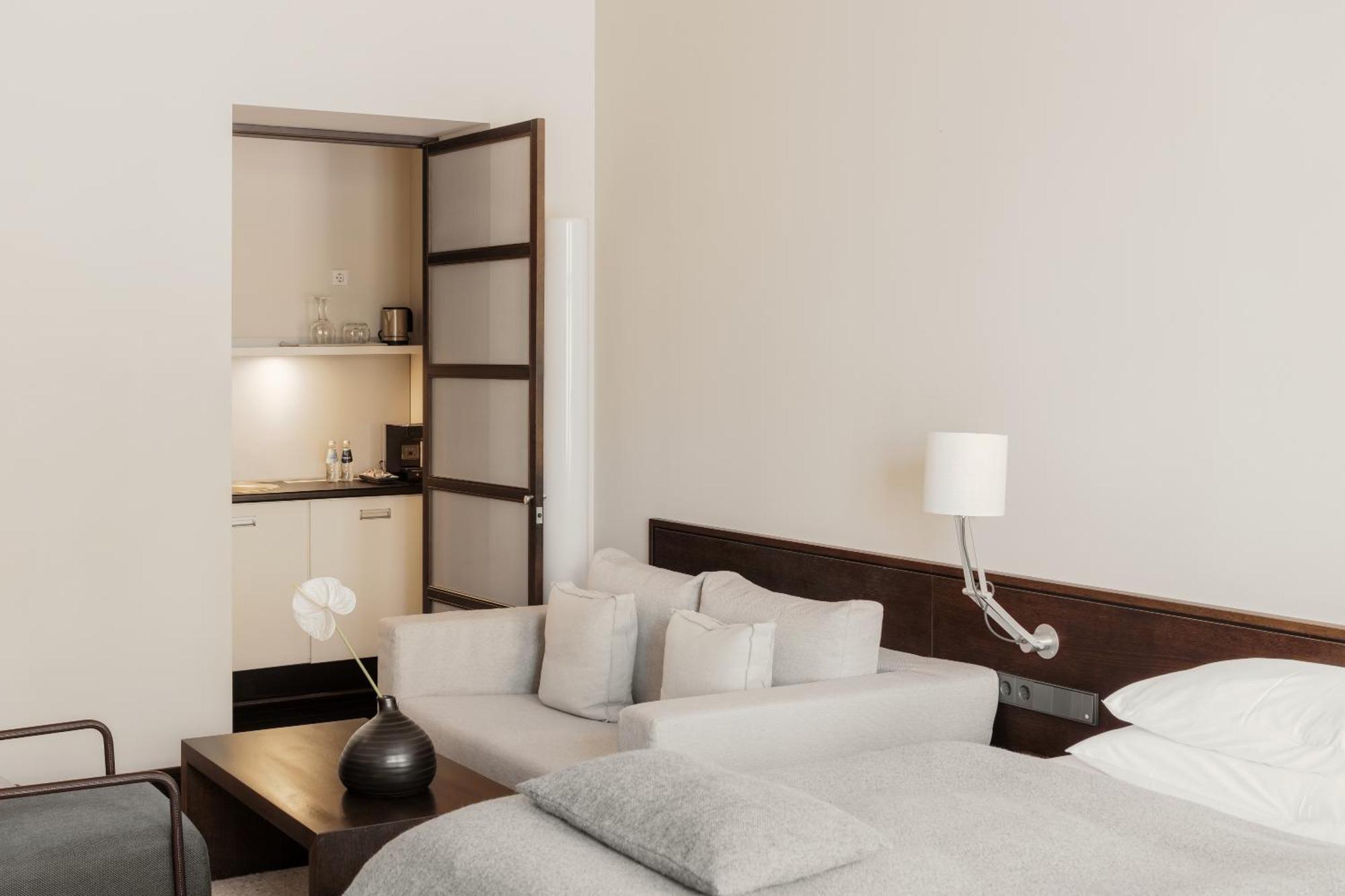Hotel Bergs Suites Ρίγα Εξωτερικό φωτογραφία